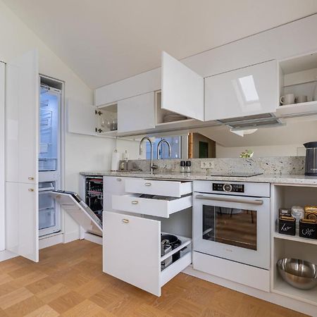 Bright Designer Apartment In City Centre Riga Exteriér fotografie
